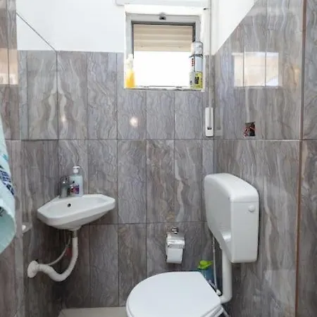 The Blue By Pikhost * Vlorë