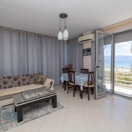 Lägenhet The Blue By Pikhost Vlorë